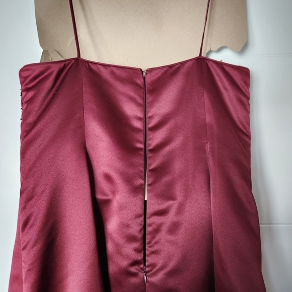 Graduation Dress/Gown - Picture 7 of 9